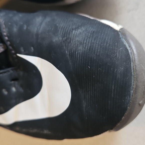 Nike Baseball Cleats - Picture 4 of 12